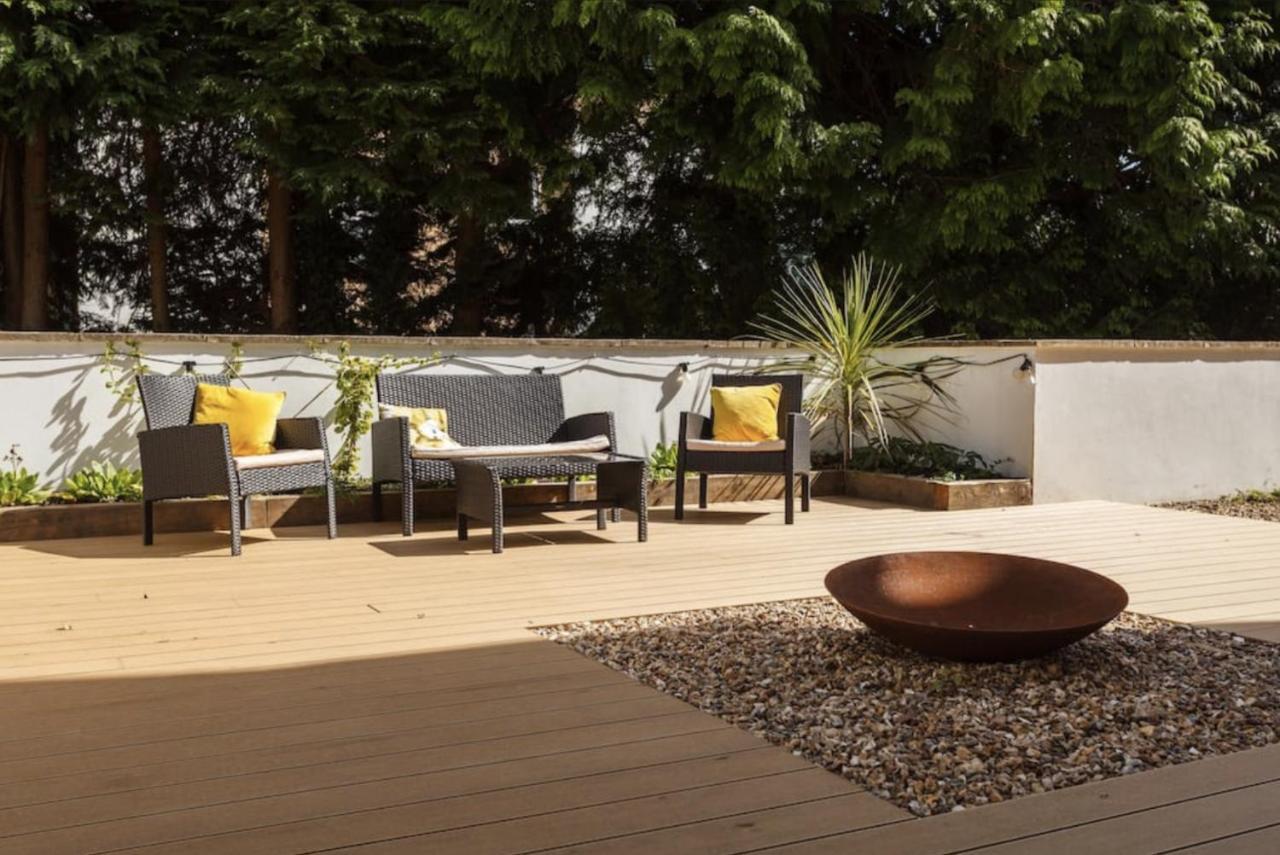 Modern Apt Near Gardens With Large Decking Area - Vivre Retreats Bournemouth Exterior foto