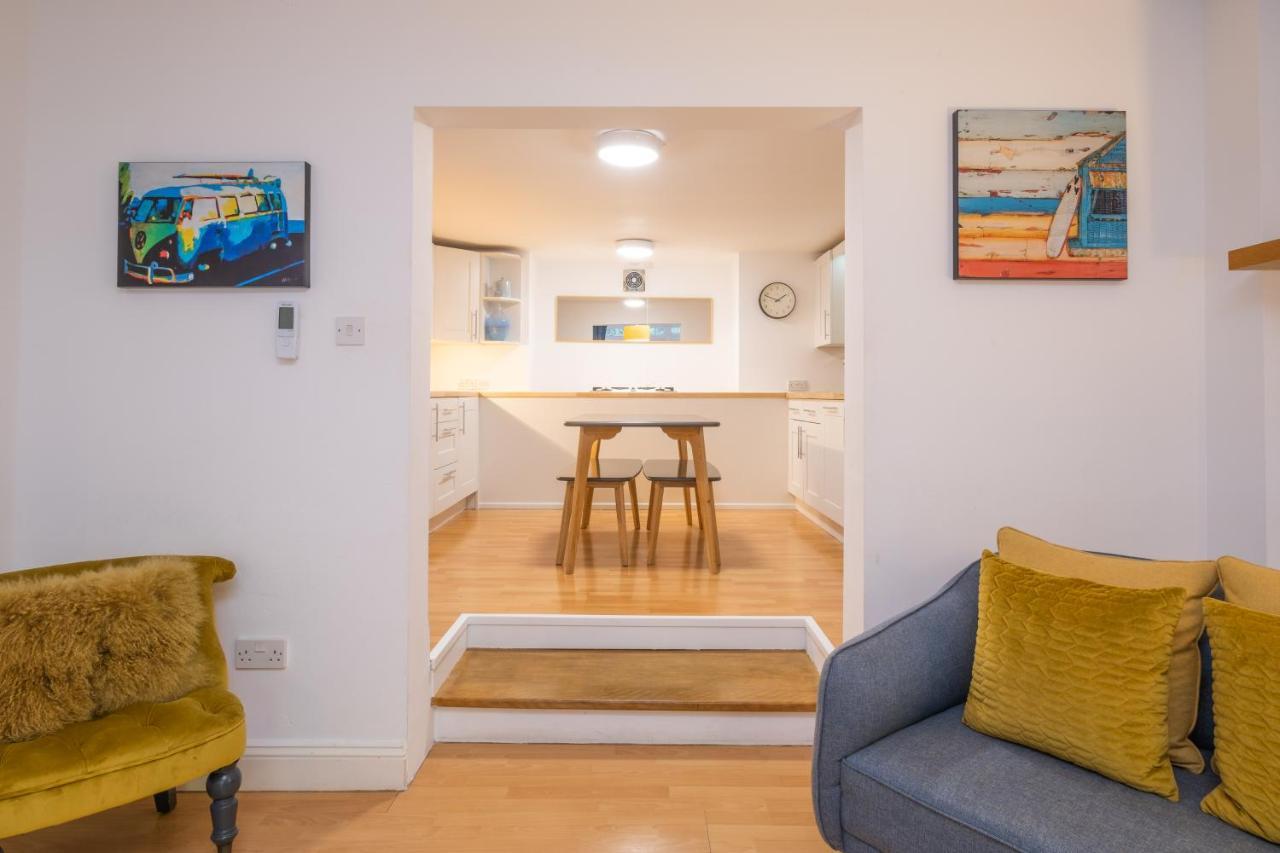 Modern Apt Near Gardens With Large Decking Area - Vivre Retreats Bournemouth Exterior foto