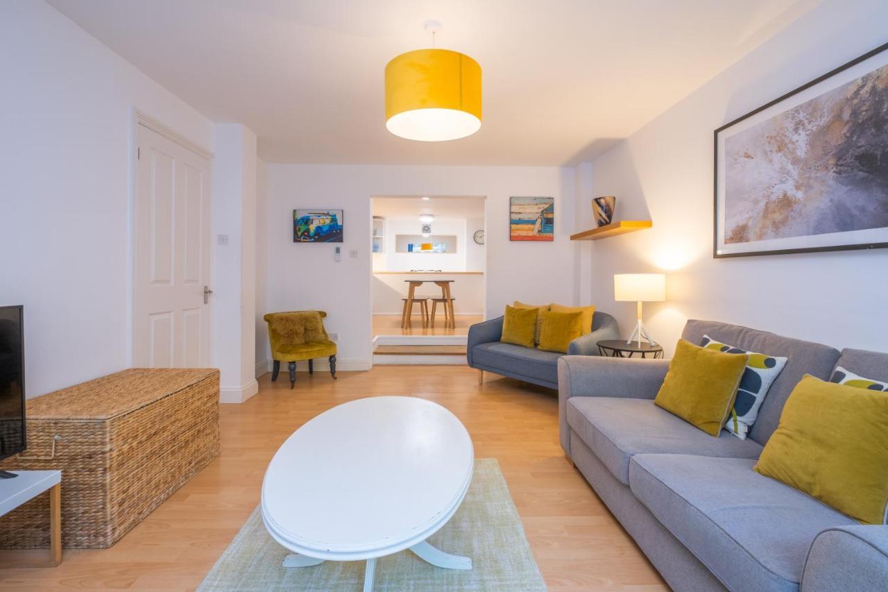 Modern Apt Near Gardens With Large Decking Area - Vivre Retreats Bournemouth Exterior foto